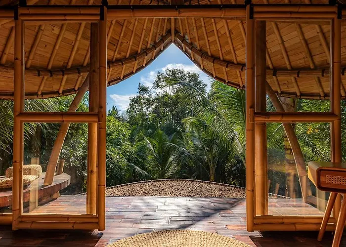 Maya Eco Retreat Bamboo Villa