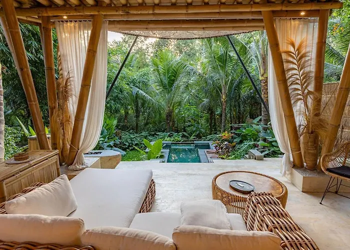 Maya Eco Retreat Bamboo Villa